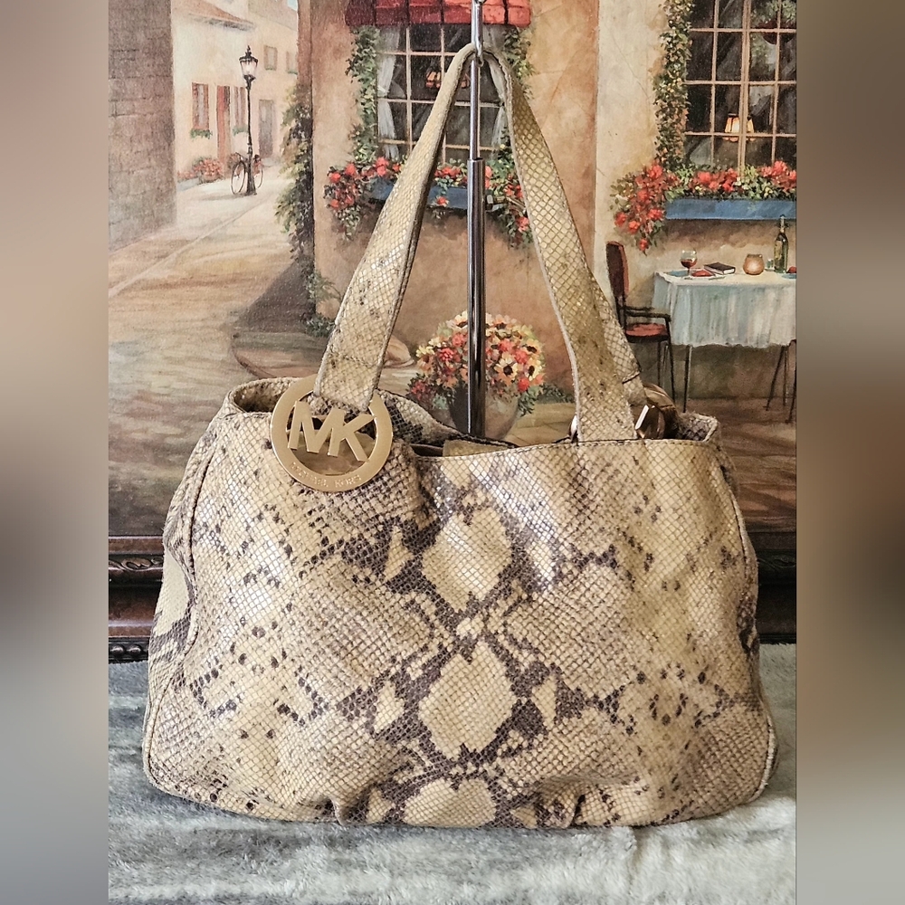 MICHAEL KORS Fulton Python Embossed Leather Shoulder Bag $499 - Picture 7 of 7